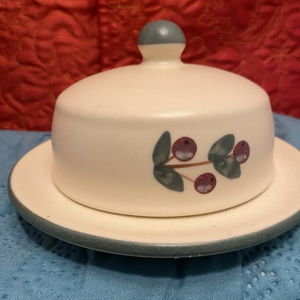 Vintage Laurentienne Pottery Butter Dish Mid Century‎ Hand Painted